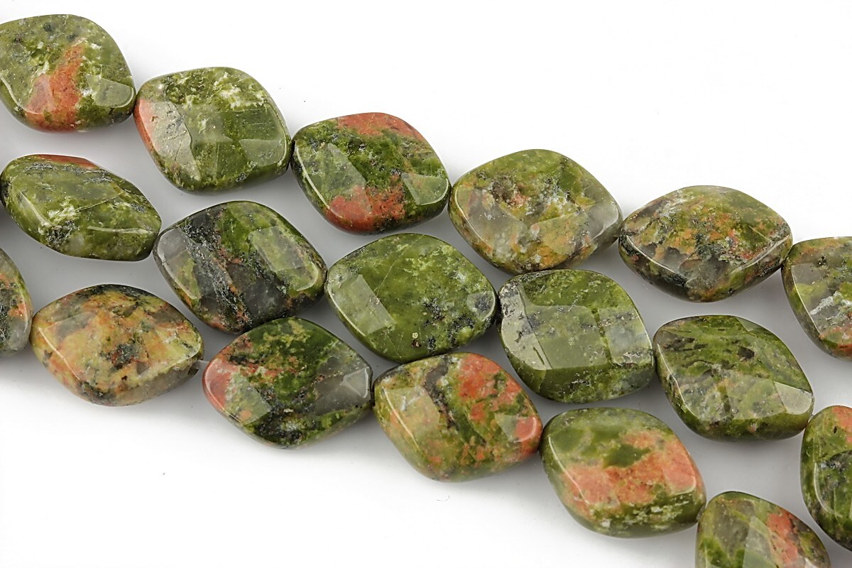 Unakite romb fatetat 13x10mm