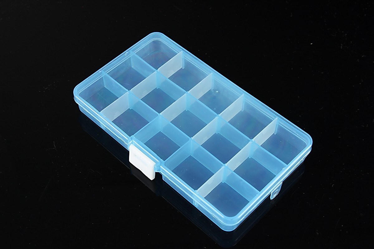 Cutie plastic pentru margele albastra cu 15 compartimente 19x10,2x2,2cm