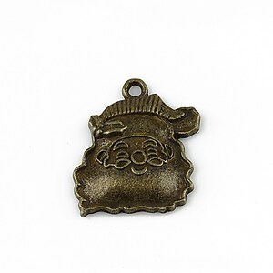 Charm bronz Mos Craciun 23x20mm