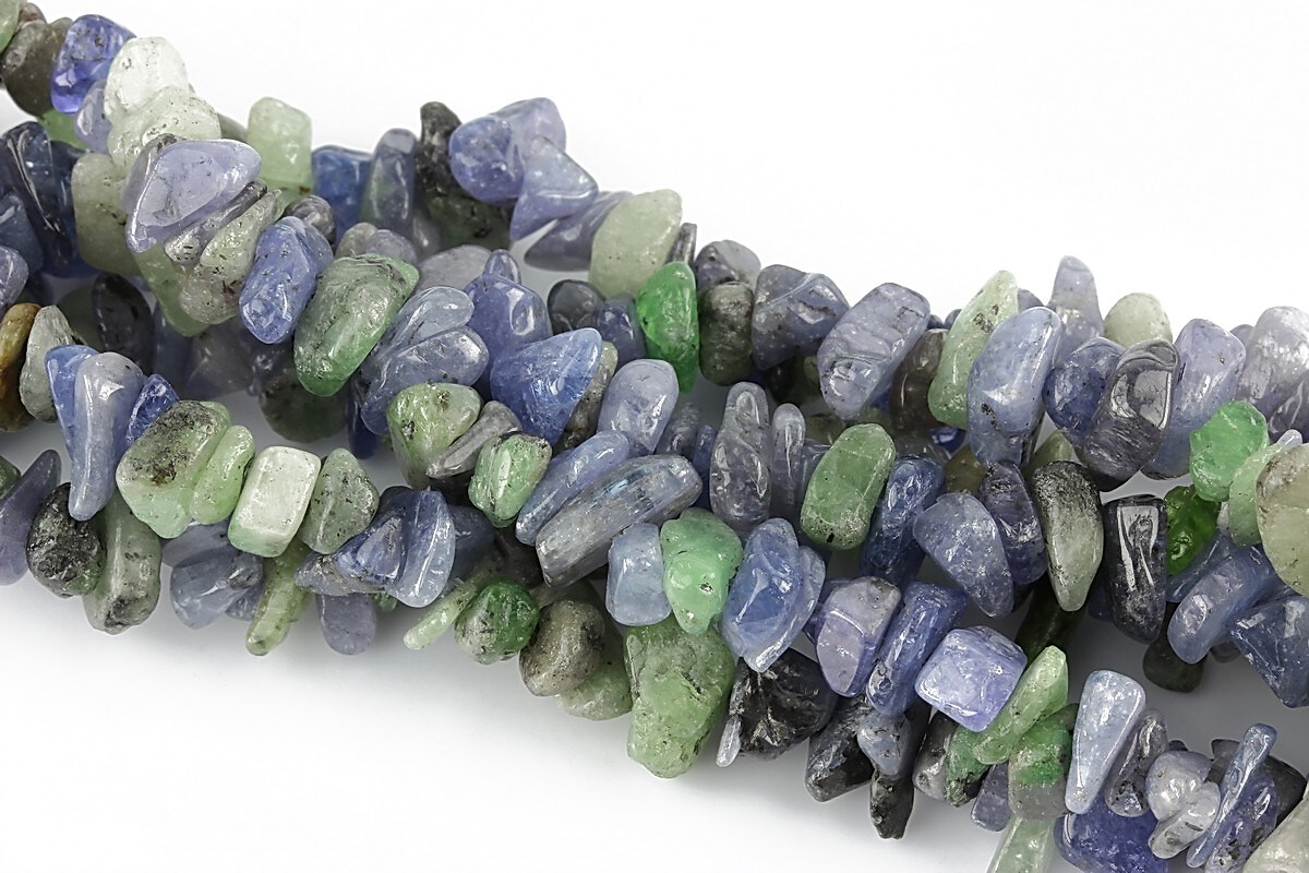 Chipsuri tanzanite