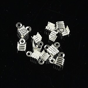 Capat de snur argintiu 4x6mm (interior 3,5mm) (10buc.)