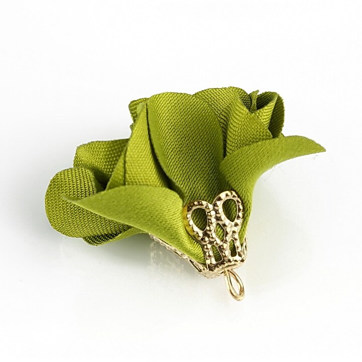 Pandantiv material textil si agatatoare aurie 22~24x20~22mm - verde olive