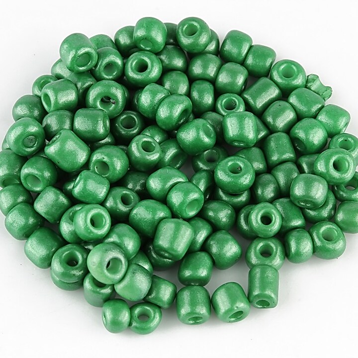 Margele de nisip  frosted 4mm (50g) - cod 605 - verde