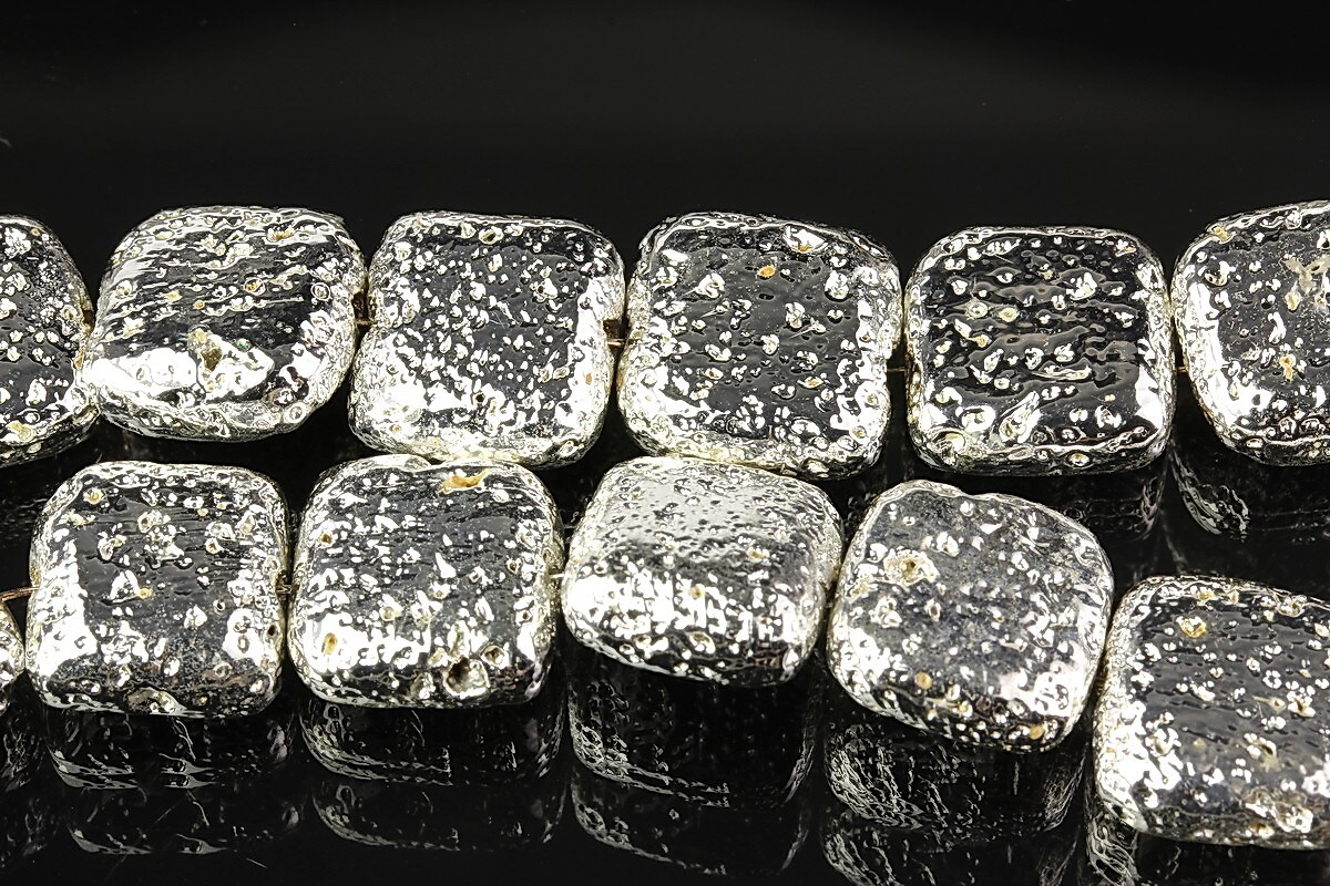 Margele lava electroplacata pernute 12mm - argintiu deschis