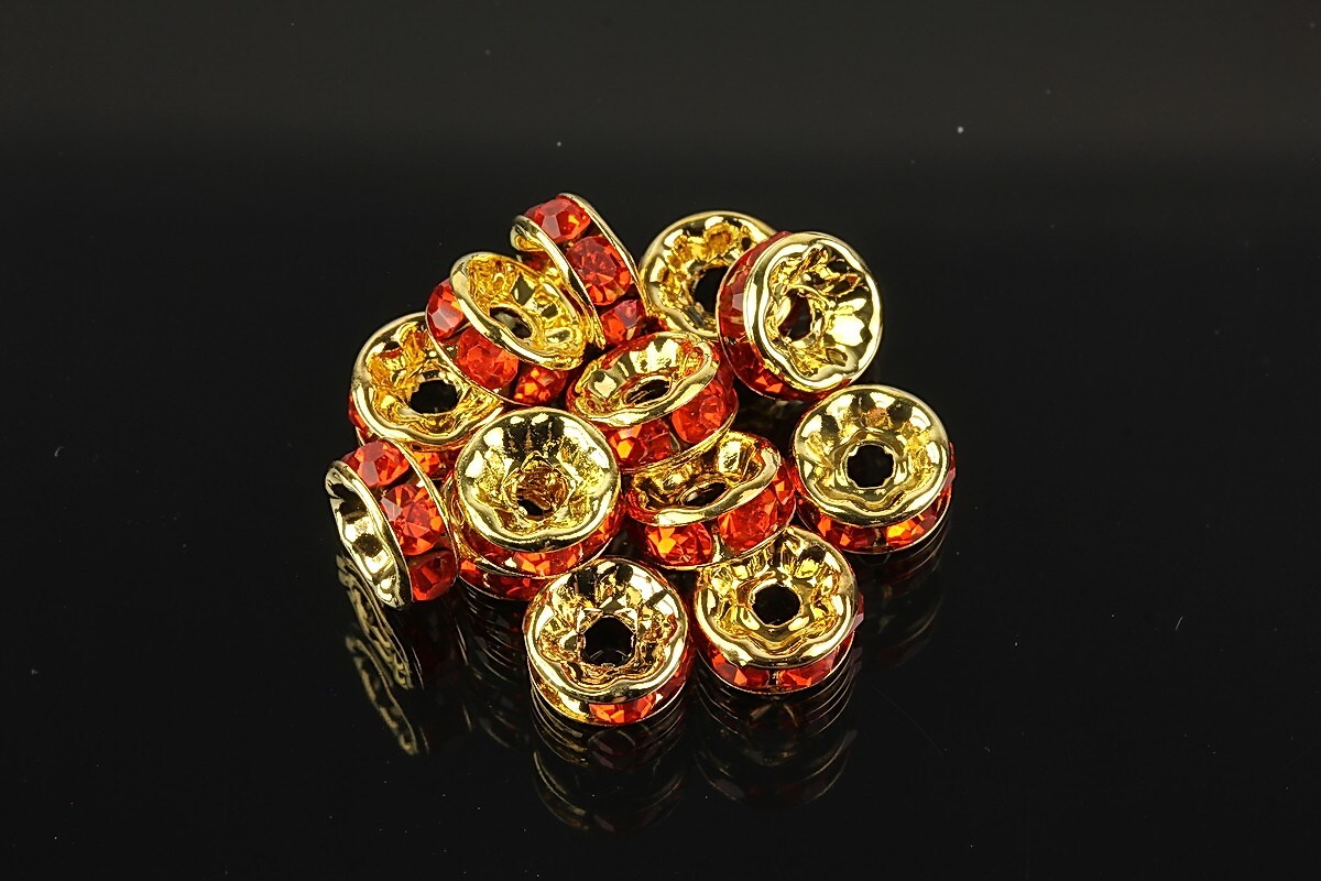 Distantiere aurii cu rhinestones rosu deschis 8mm (rondele 3,5x8mm)