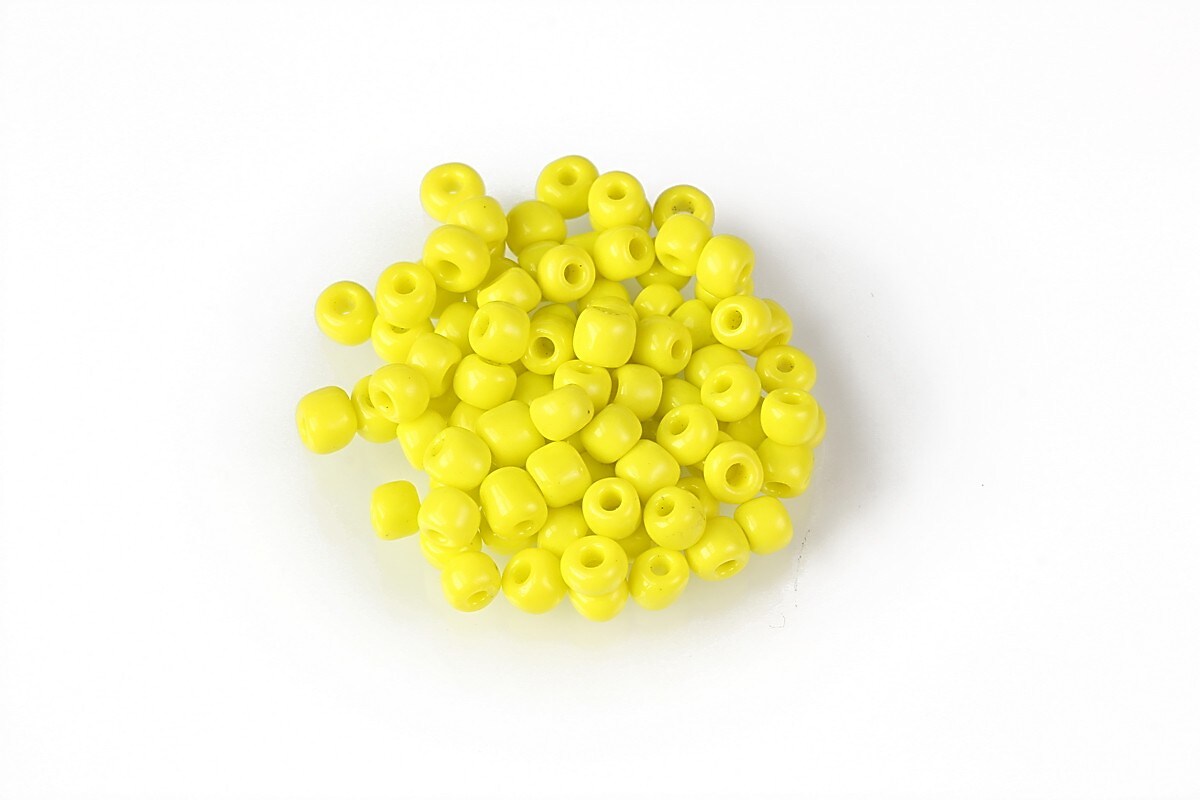 Margele de nisip 4mm  (50g) - cod 657 - galben lamaie opac