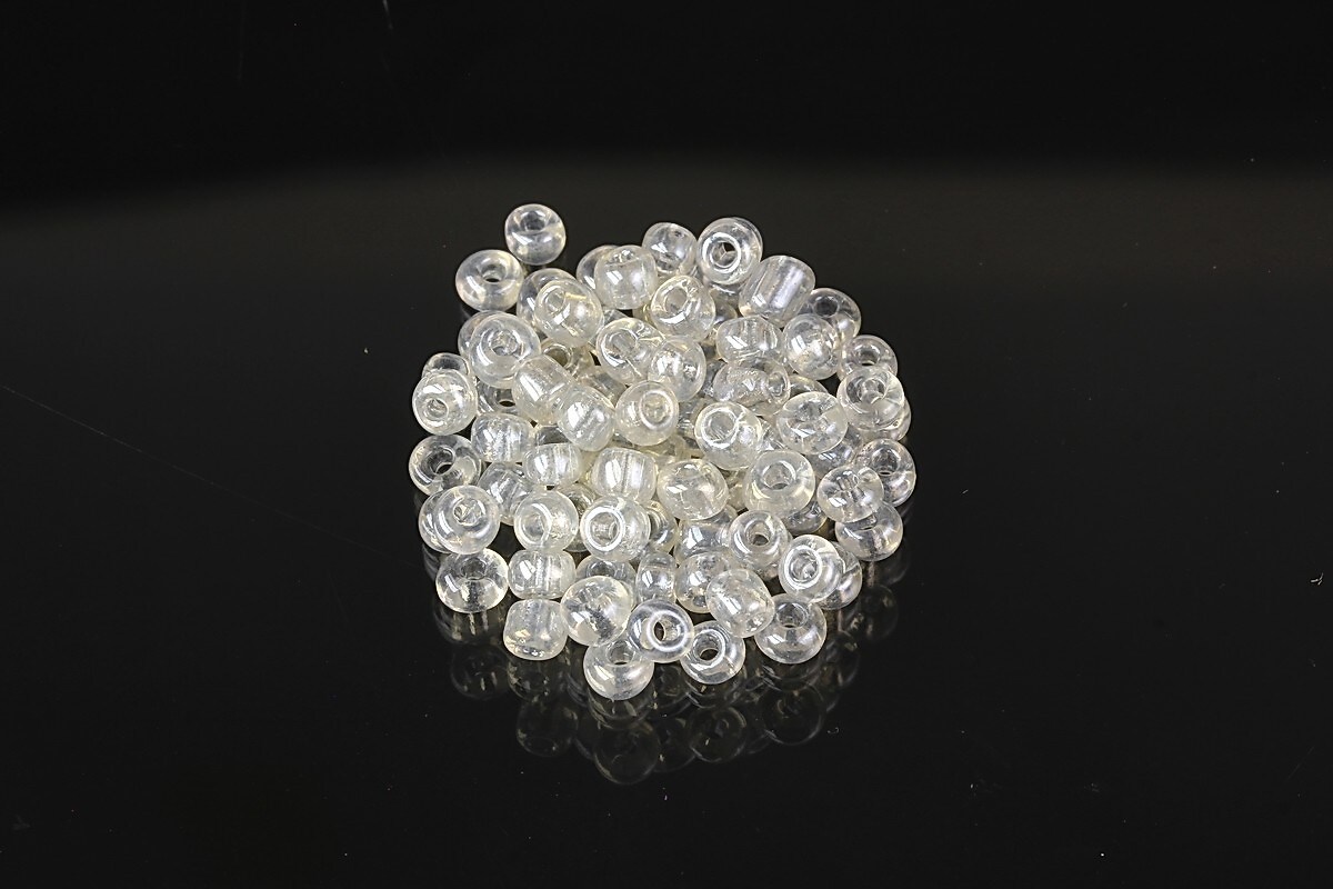 Margele de nisip 4mm (50g) - cod 689 - alb transparent lucios
