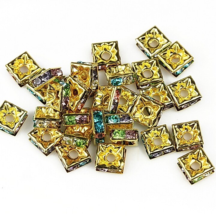 Distantiere patrate aurii cu rhinestone multicolore 3x6mm