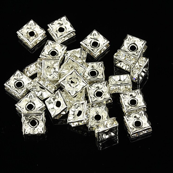 Distantiere patrate argintii cu rhinestone albe 3x6mm