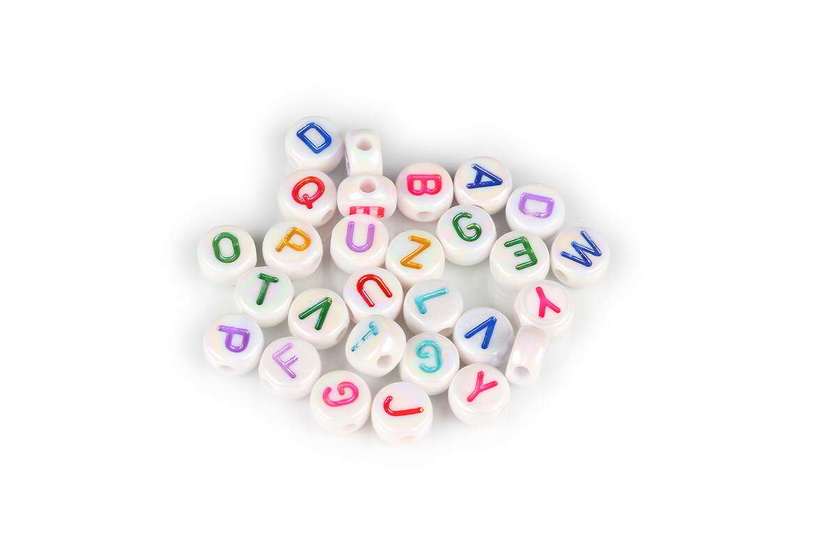 Margele cu litere din plastic, plate 7mm, 100 buc, alb perlat cu litere multicolore
