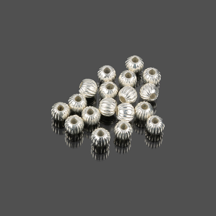 Distantier argintiu 4x3mm (100 buc.)