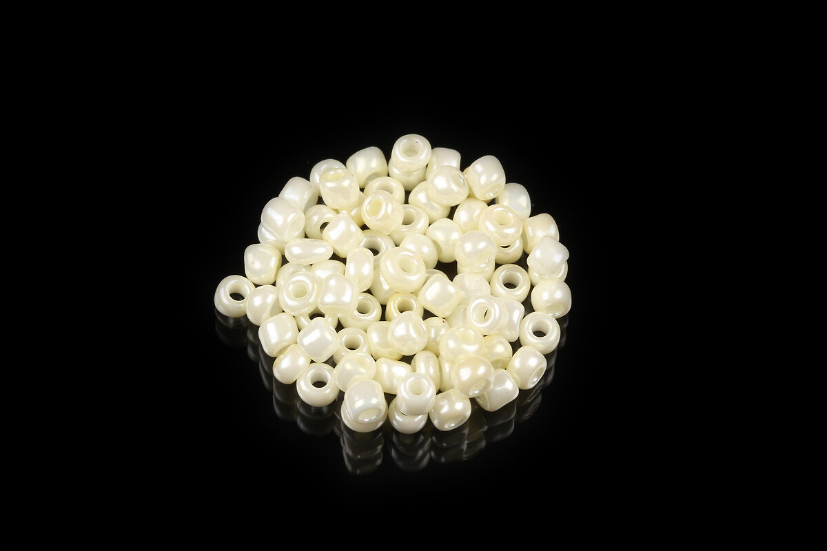 Margele de nisip 3mm perlate (50g) - cod 425 - crem