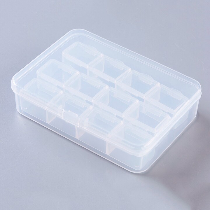 Cutie plastic pentru margele cu 3 cutiute in interior a cate 4 compartimente, 10,4x7,5x2,5cm